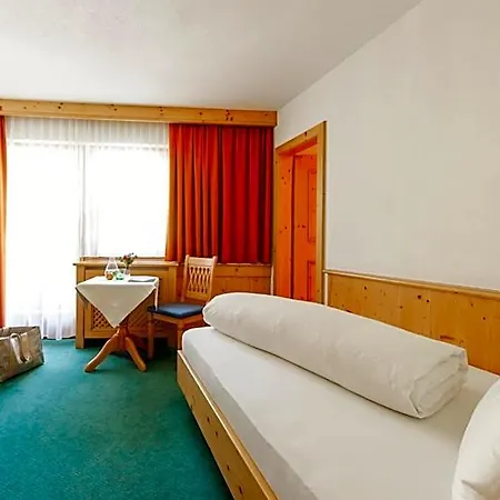 Astoria Hotel 3*