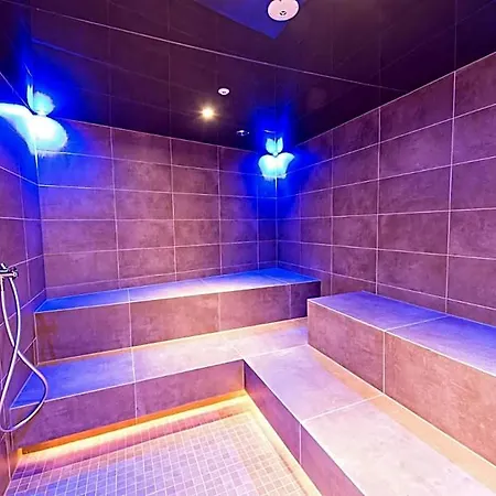 Astoria Hotel 3*