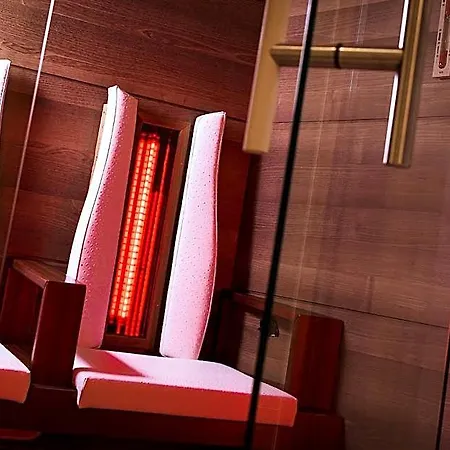 Astoria Hotel 3*